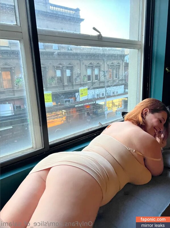 Bel Larcombe / Slice_of_salami_, Bel Larcombe slice_of_salami_, bel_larcombe_ Nagie wycieki OnlyFans Zdjęcie #98