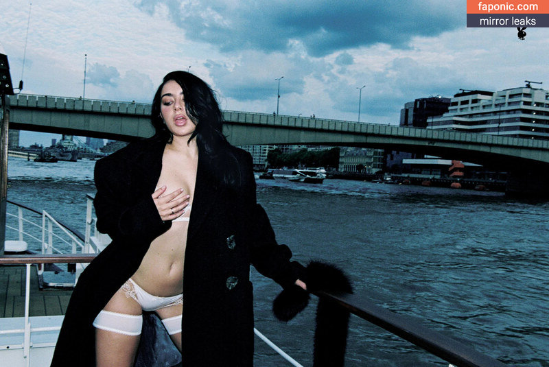 Charli XCX, charli_xcx, charlignarly, charlixcx, https: Nagie wycieki OnlyFans Zdjęcie #90