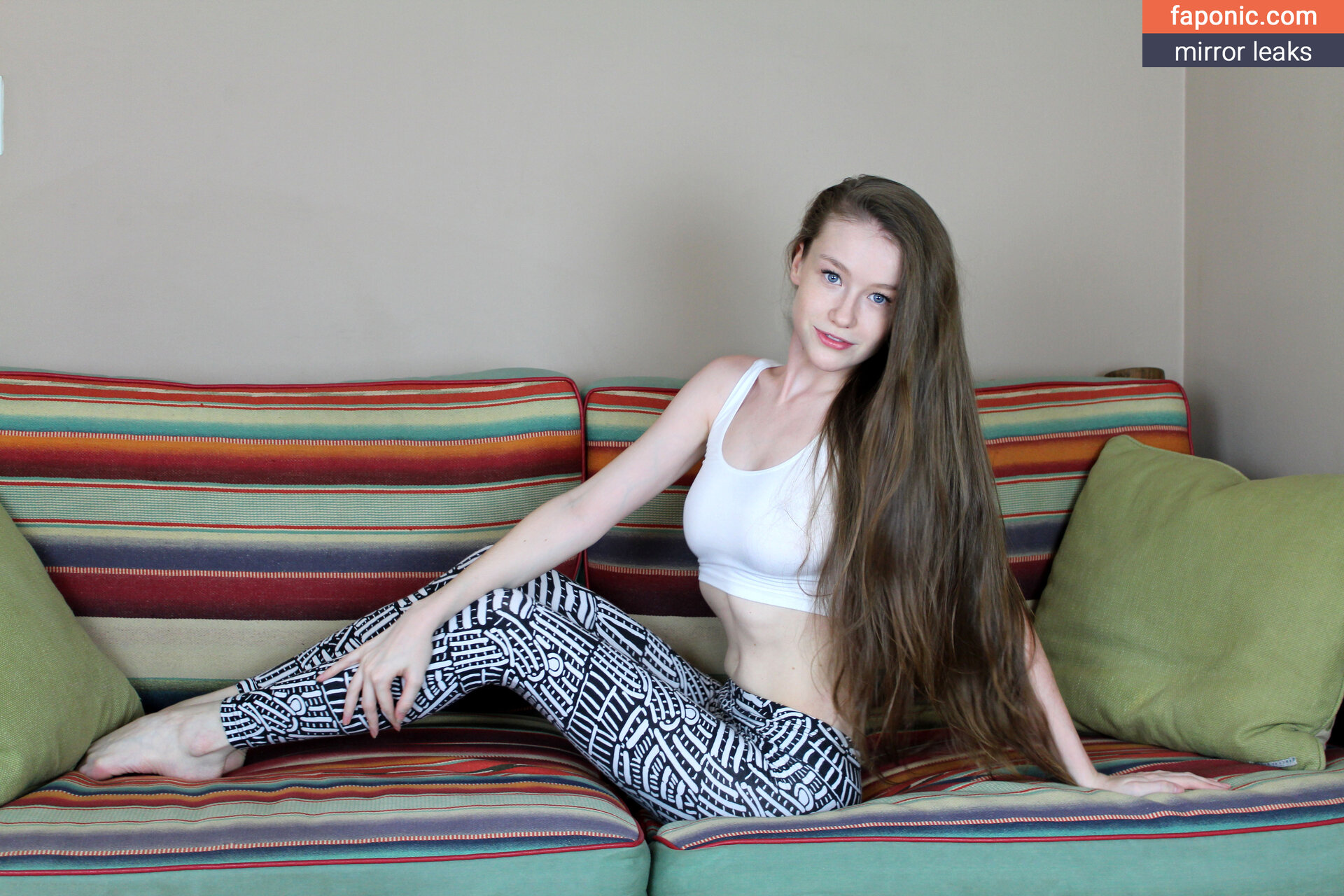 Emily Bloom, emilybloomshow, theemilybloom Nagie wycieki OnlyFans/Patreon Zdjęcie #5214