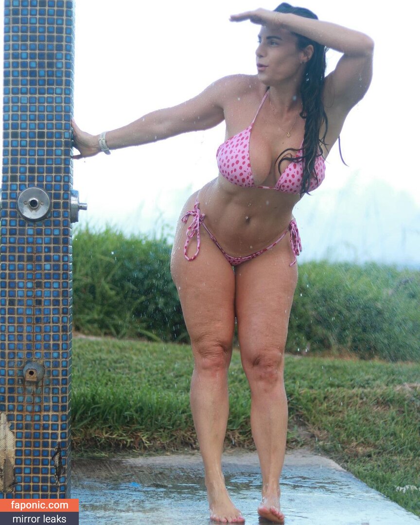 Linda Durbesson, https:, lindadurbesson_ Nagie wycieki  Zdjęcie #6
