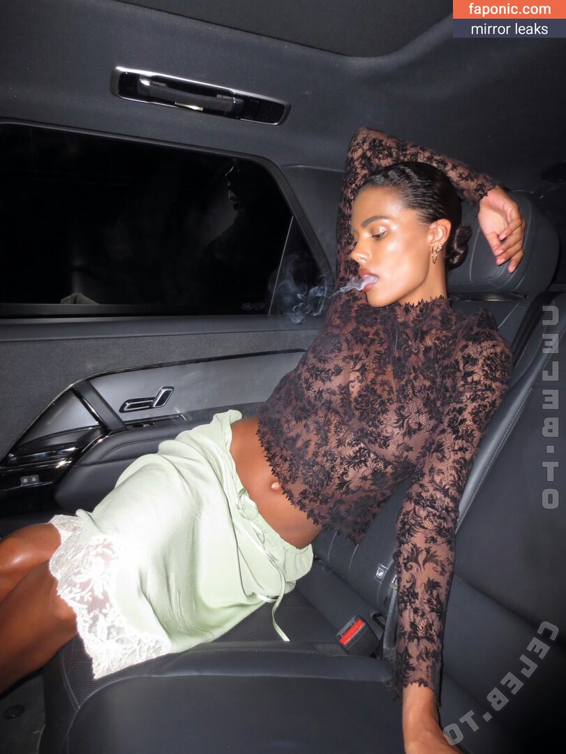 Tina Kunakey, tinakworld, tinariccia Nagie wycieki  Zdjęcie #1