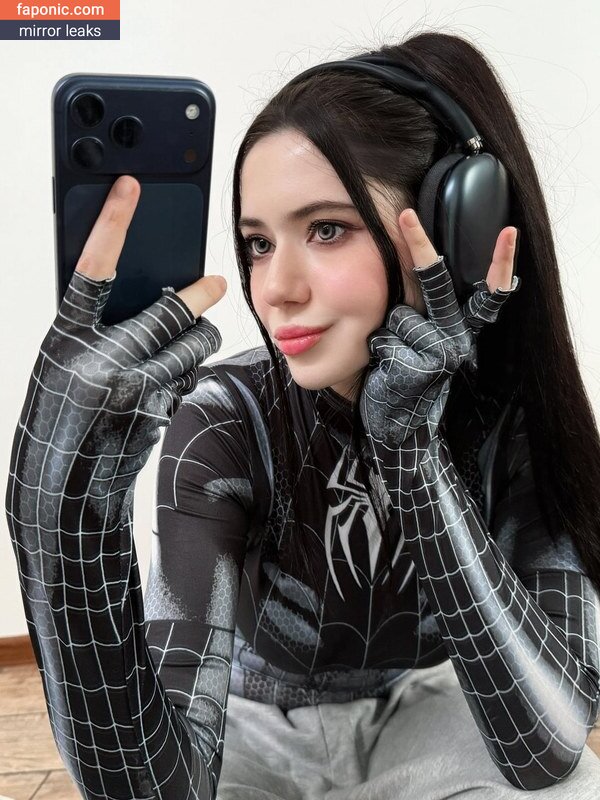Alina Becker, AlinaBecker, Social Media, abecker_cos, alina_becker, japp_leack Nagie wycieki OnlyFans/Patreon Zdjęcie #665