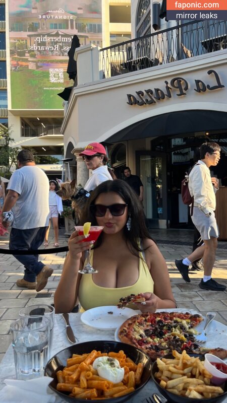 _ayushaaaa__