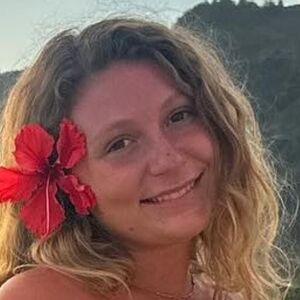 Lauren222v