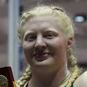 Mya Lesnar
