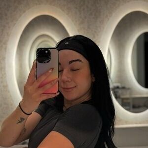 Oliive Livy_J